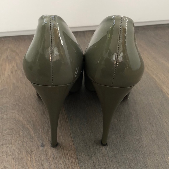 DOLCE & GABBANA Grey/Olive Peeptoe Pumps Sz 39 - Picture 3 of 5